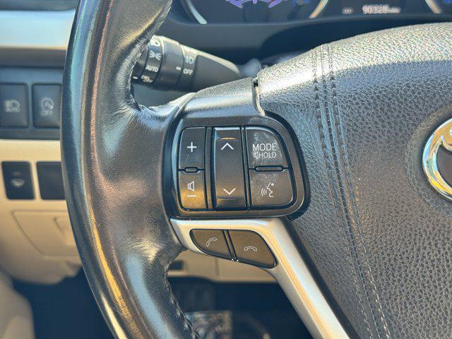used 2019 Toyota Highlander car, priced at $21,900