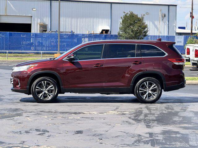 used 2019 Toyota Highlander car, priced at $21,900
