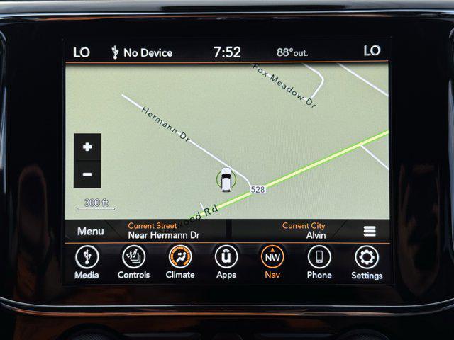 used 2021 Jeep Grand Cherokee car, priced at $17,000