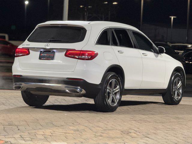 used 2019 Mercedes-Benz GLC 300 car, priced at $18,810