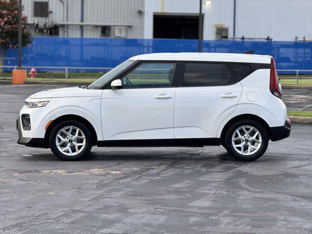 used 2022 Kia Soul car, priced at $13,400