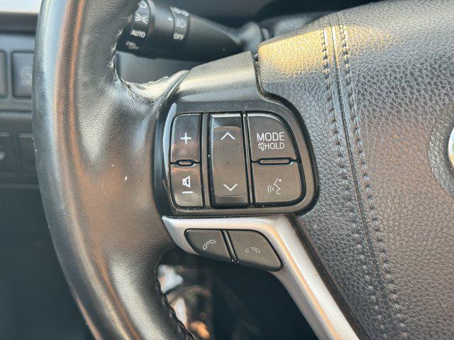 used 2019 Toyota Highlander car, priced at $20,400
