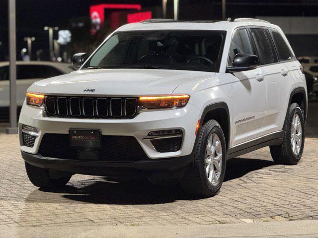 used 2023 Jeep Grand Cherokee car, priced at $25,900