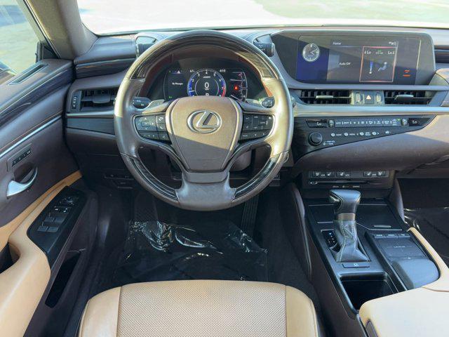 used 2019 Lexus ES 350 car, priced at $25,000