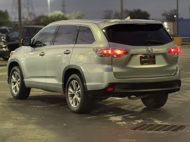 used 2015 Toyota Highlander car, priced at $16,800