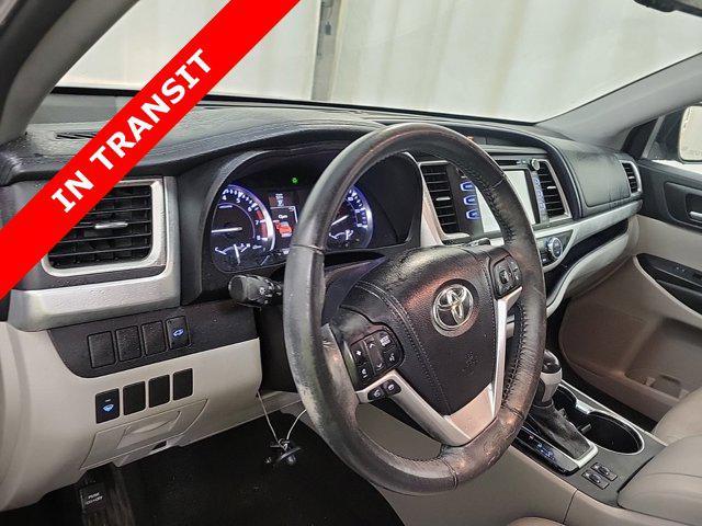 used 2015 Toyota Highlander car, priced at $17,505