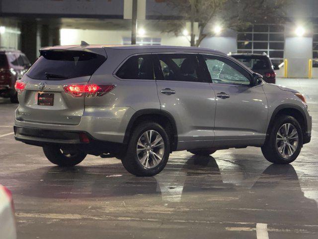 used 2015 Toyota Highlander car, priced at $16,800