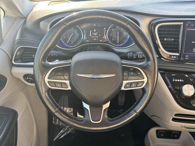 used 2021 Chrysler Pacifica car, priced at $18,600