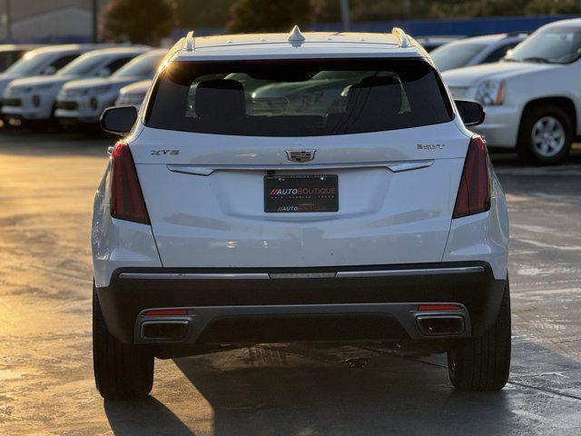 used 2024 Cadillac XT5 car, priced at $27,000