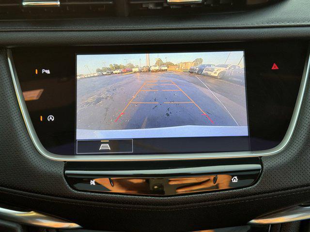 used 2024 Cadillac XT5 car, priced at $27,000