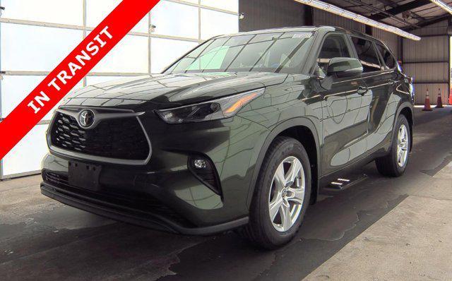 used 2023 Toyota Highlander car, priced at $24,900