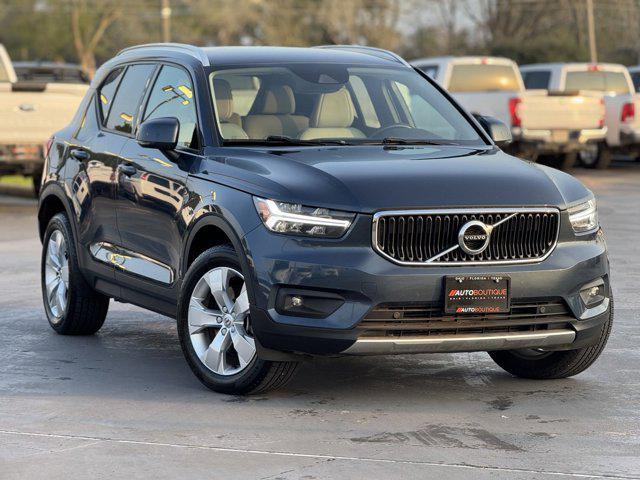 used 2021 Volvo XC40 car, priced at $18,500