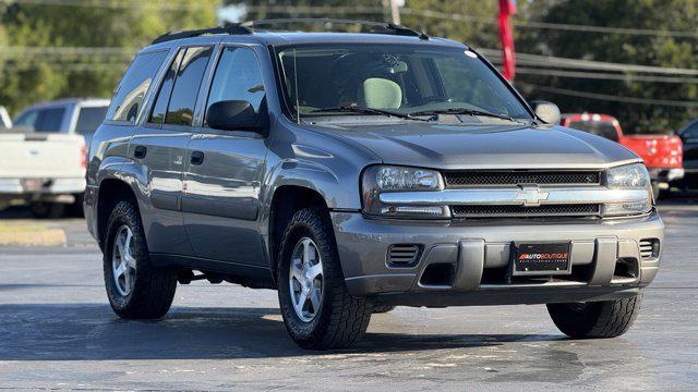 used 2005 Chevrolet TrailBlazer car, priced at $4,900