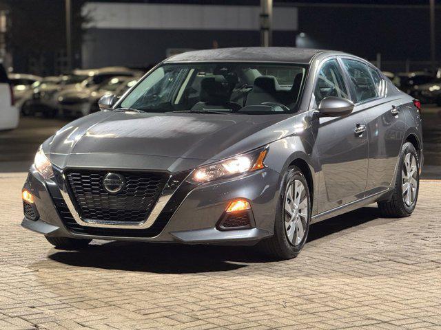 used 2022 Nissan Altima car, priced at $13,700