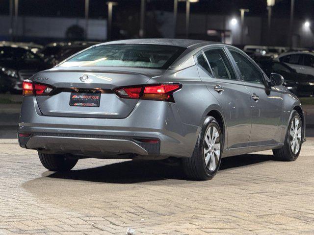 used 2022 Nissan Altima car, priced at $13,700