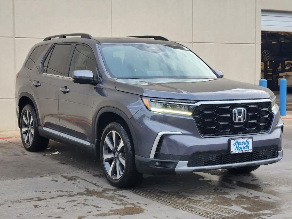 new 2025 Honda Pilot car, priced at $54,530