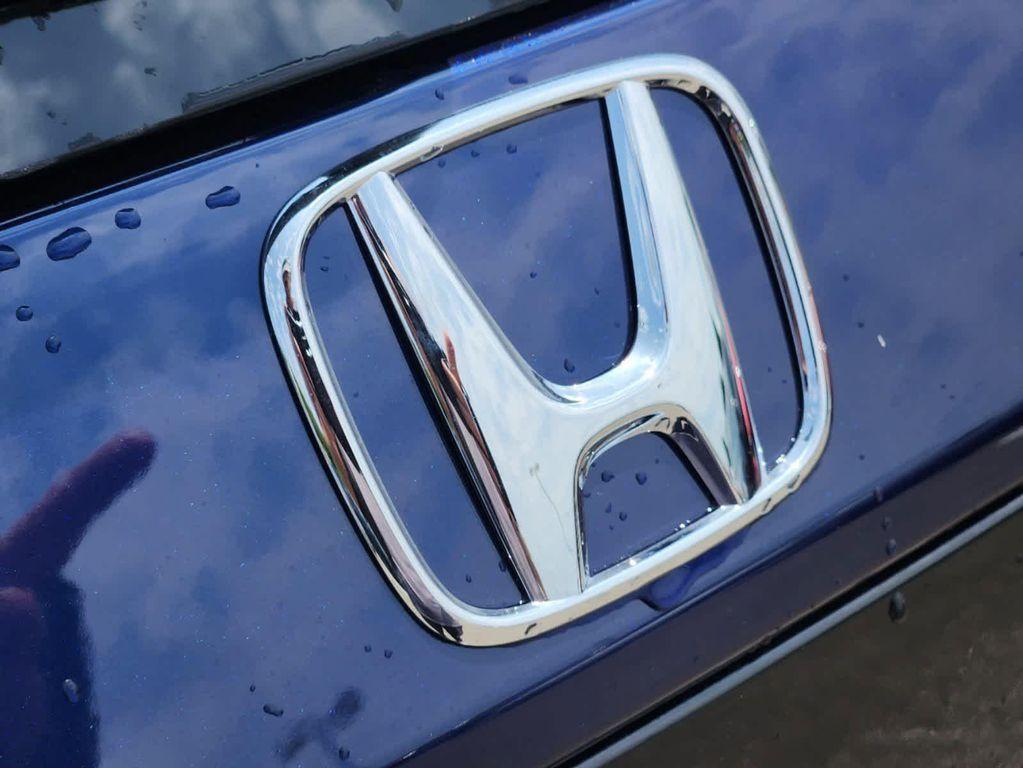 new 2025 Honda Pilot car, priced at $44,995