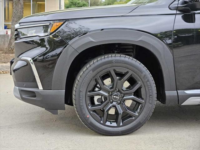 new 2025 Honda Pilot car, priced at $51,700