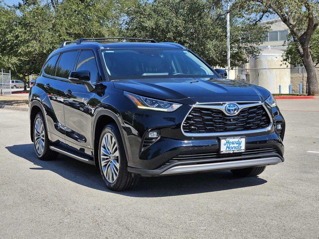used 2024 Toyota Highlander Hybrid car, priced at $53,174
