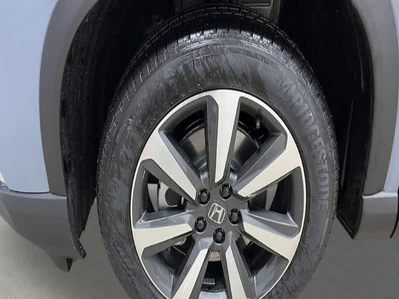 new 2025 Honda Pilot car, priced at $52,280