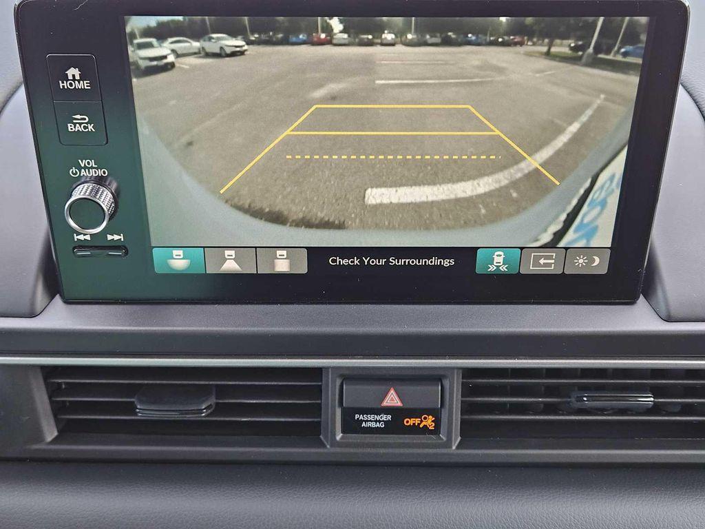 new 2025 Honda Pilot car, priced at $52,280