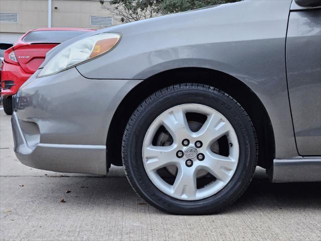 used 2005 Toyota Matrix car, priced at $7,040