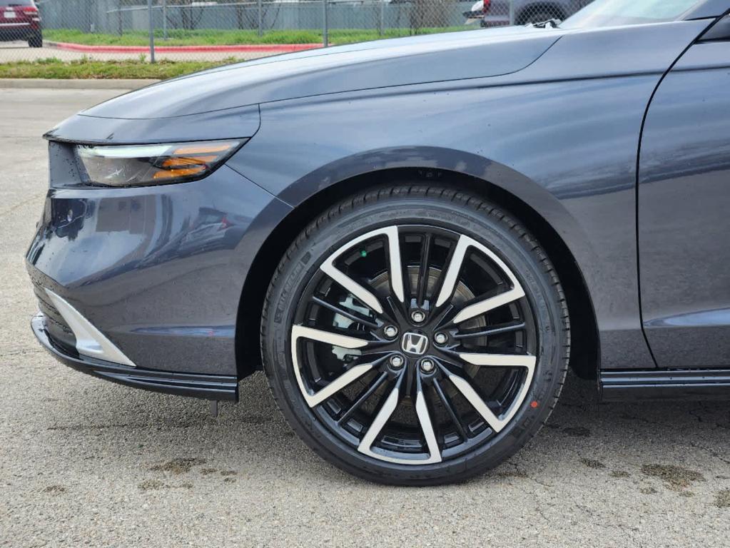 new 2025 Honda Accord Hybrid car, priced at $40,450