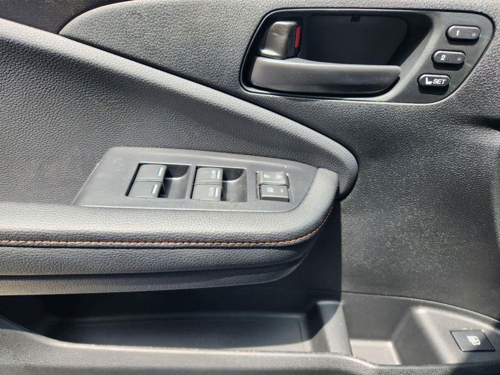 new 2025 Honda Ridgeline car, priced at $48,275