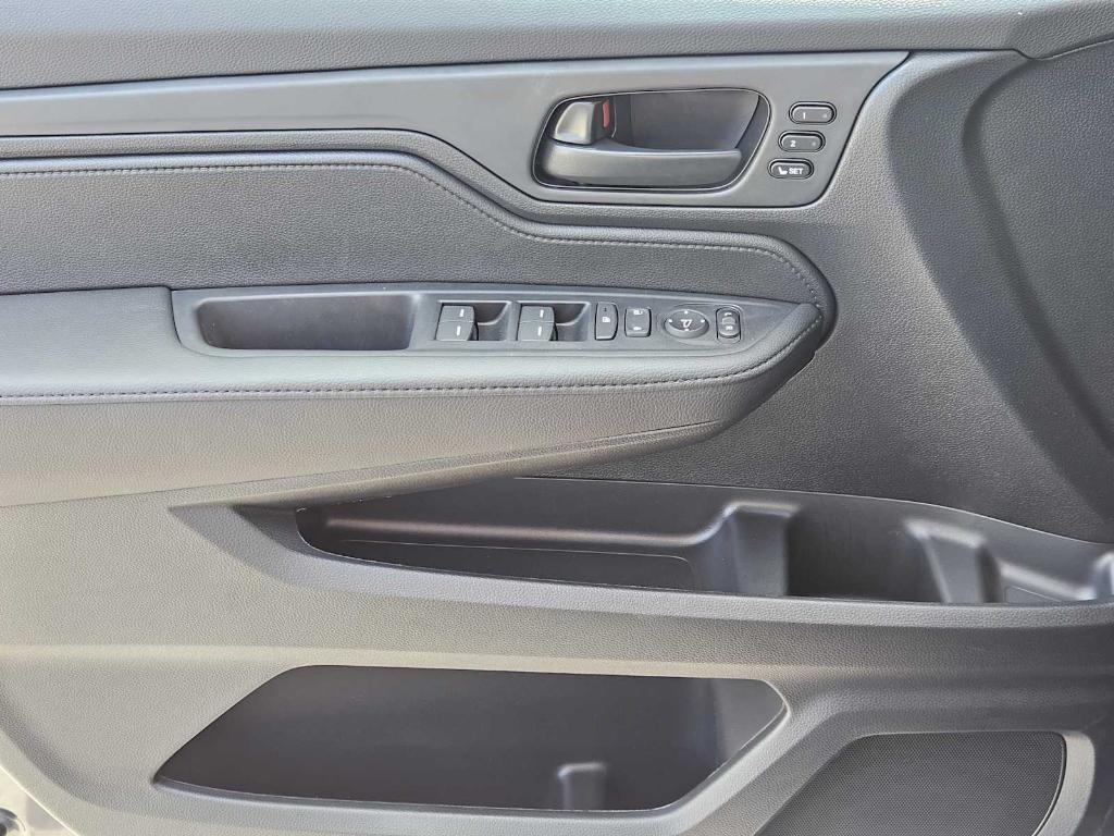 new 2025 Honda Odyssey car, priced at $45,055