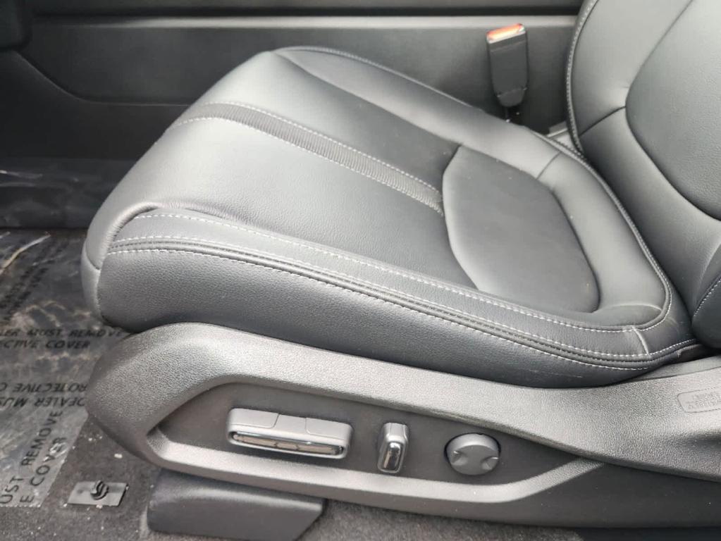 new 2025 Honda Pilot car, priced at $49,405