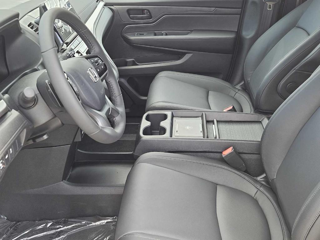 new 2025 Honda Odyssey car, priced at $44,125