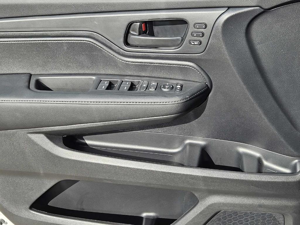 new 2025 Honda Odyssey car, priced at $44,125
