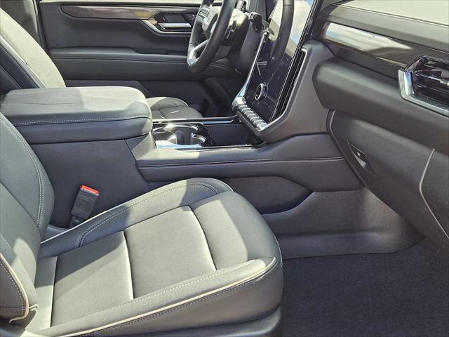 used 2025 GMC Yukon car, priced at $69,065