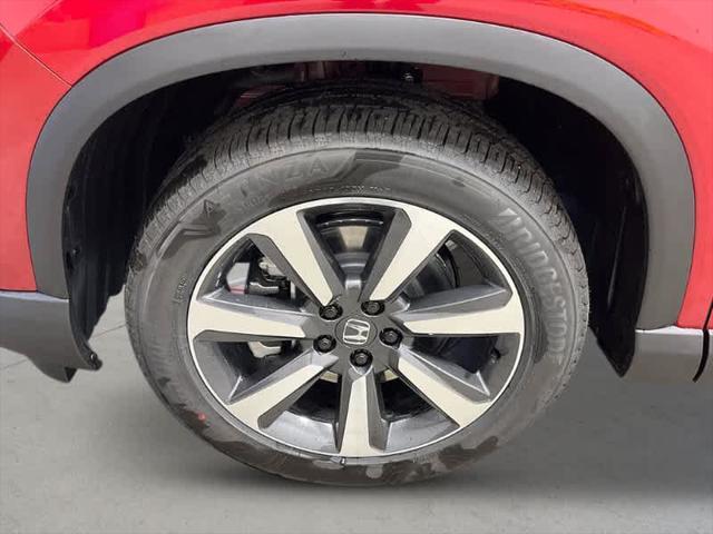 new 2025 Honda Pilot car, priced at $54,985