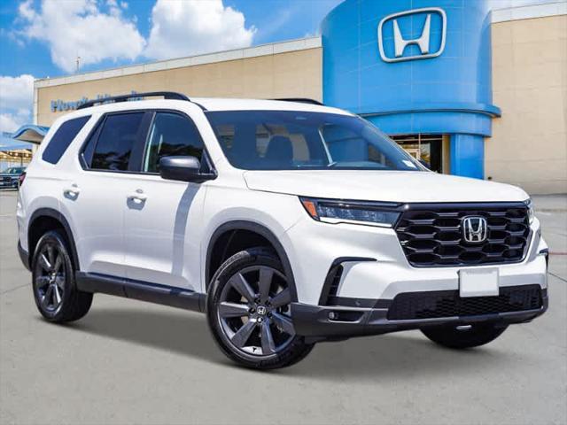 new 2025 Honda Pilot car, priced at $42,050