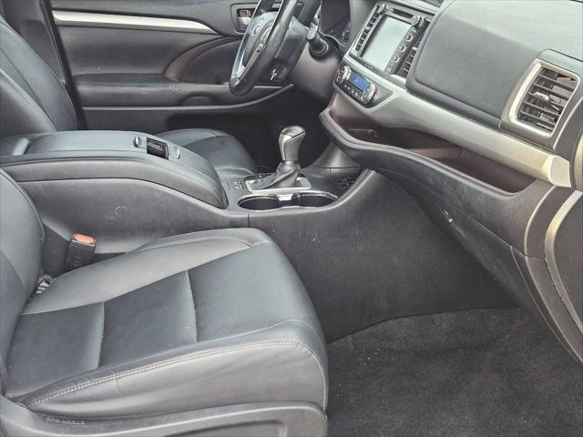 used 2019 Toyota Highlander car, priced at $24,067