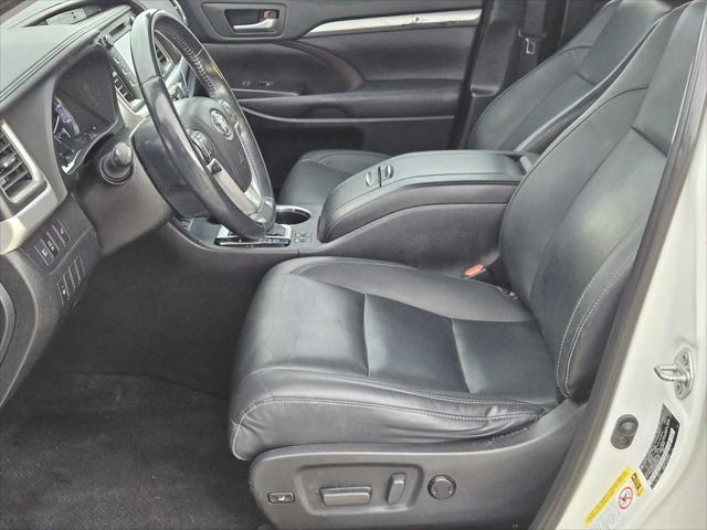 used 2019 Toyota Highlander car, priced at $24,067
