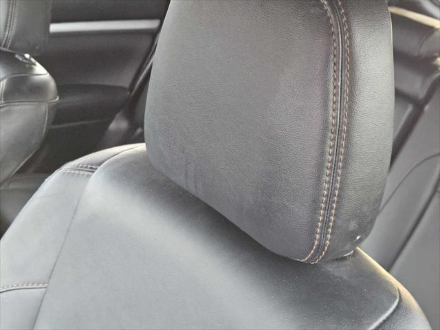used 2019 Toyota Highlander car, priced at $24,067