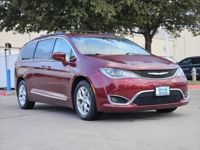 used 2017 Chrysler Pacifica car, priced at $13,977