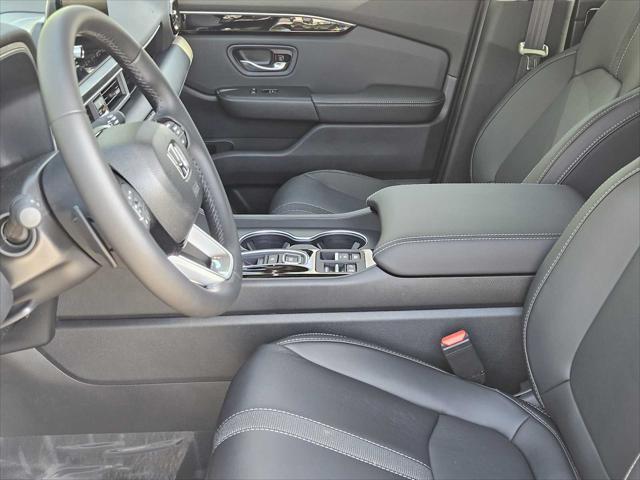 new 2025 Honda Pilot car, priced at $50,850