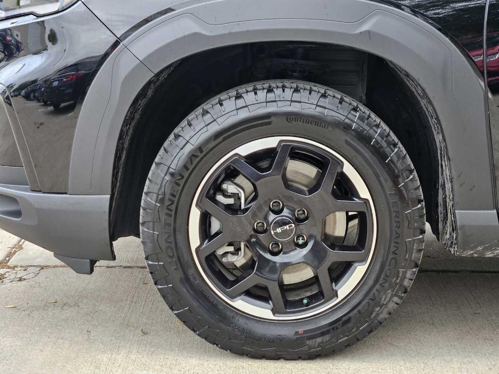 used 2025 Honda Pilot car, priced at $48,252