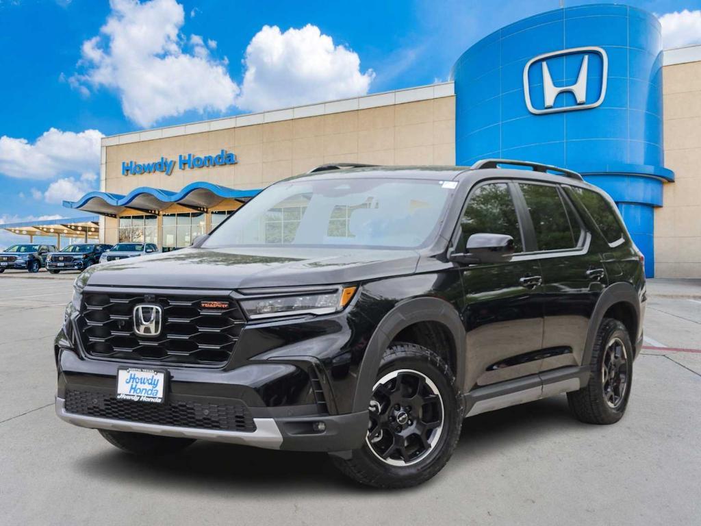 used 2025 Honda Pilot car, priced at $48,252