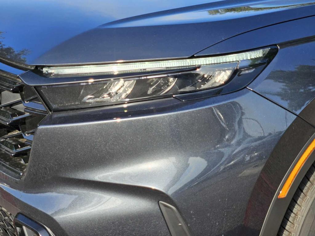 new 2025 Honda CR-V Hybrid car, priced at $40,545