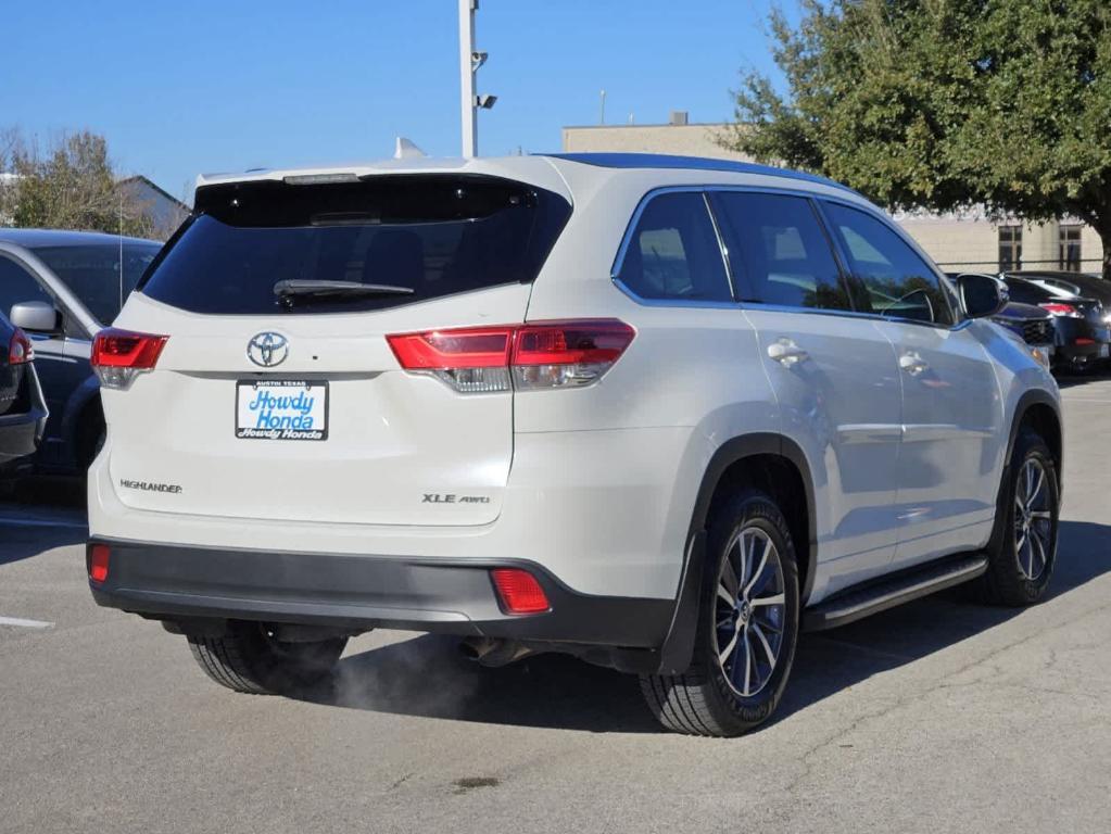 used 2017 Toyota Highlander car, priced at $19,234