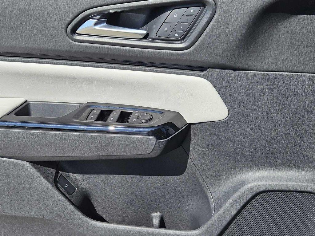 new 2025 Honda Prologue car, priced at $56,605