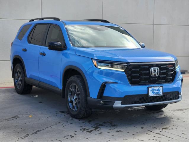 new 2025 Honda Pilot car, priced at $51,250