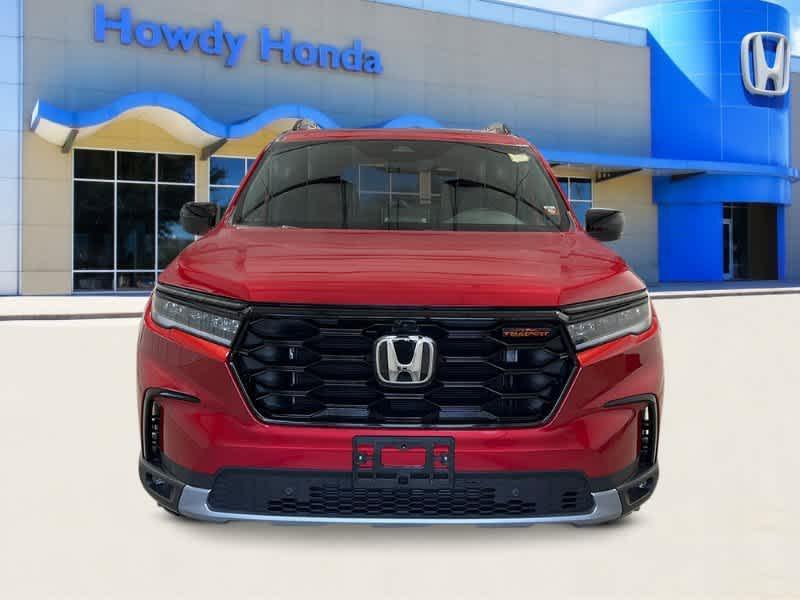 new 2025 Honda Pilot car, priced at $50,950