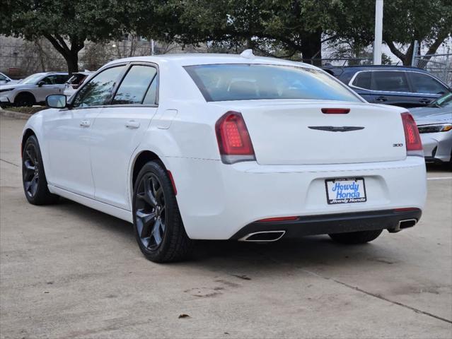 used 2022 Chrysler 300 car, priced at $23,393