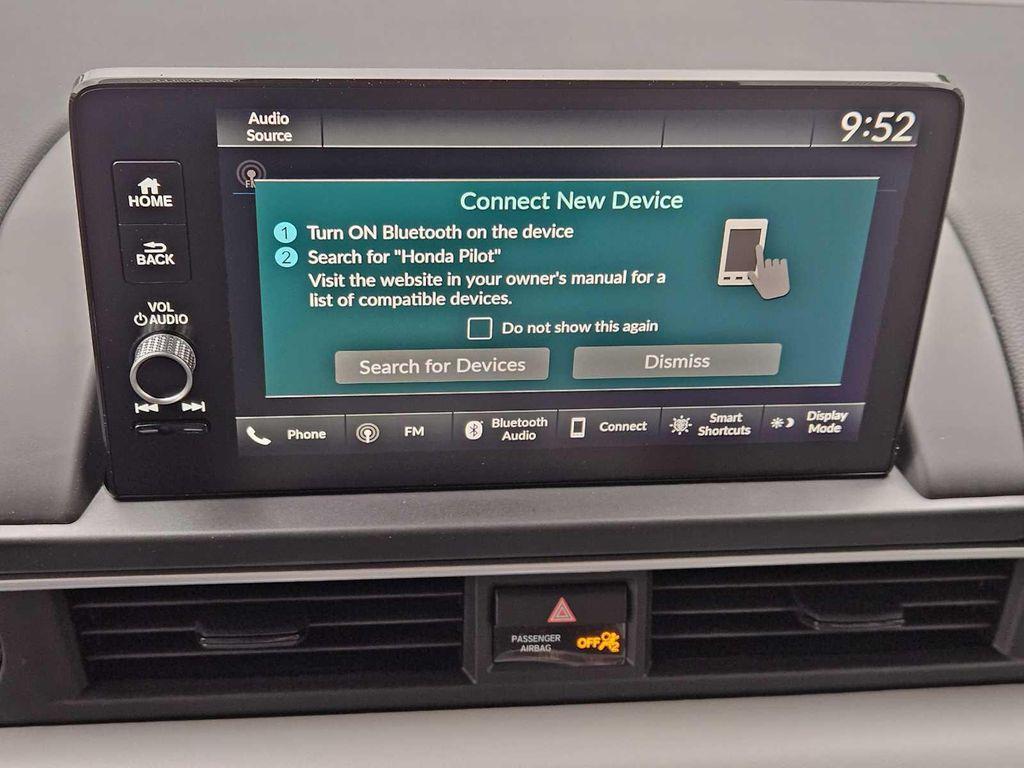 new 2025 Honda Pilot car, priced at $49,250