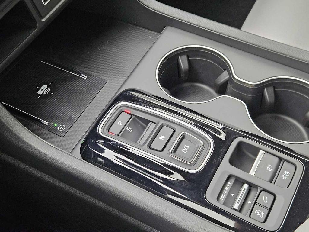 new 2025 Honda Pilot car, priced at $49,250